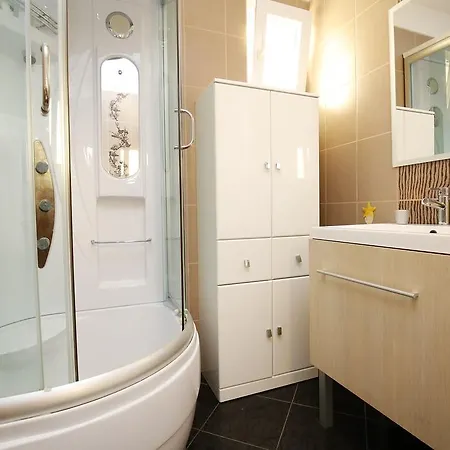 Julija Apartamento Zadar